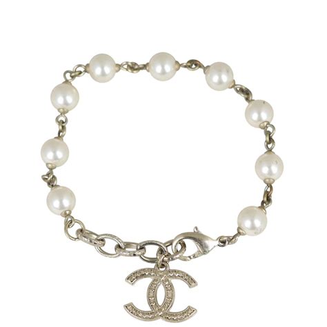 bracelet chanel vintage prix|chanel pearl bracelet price.